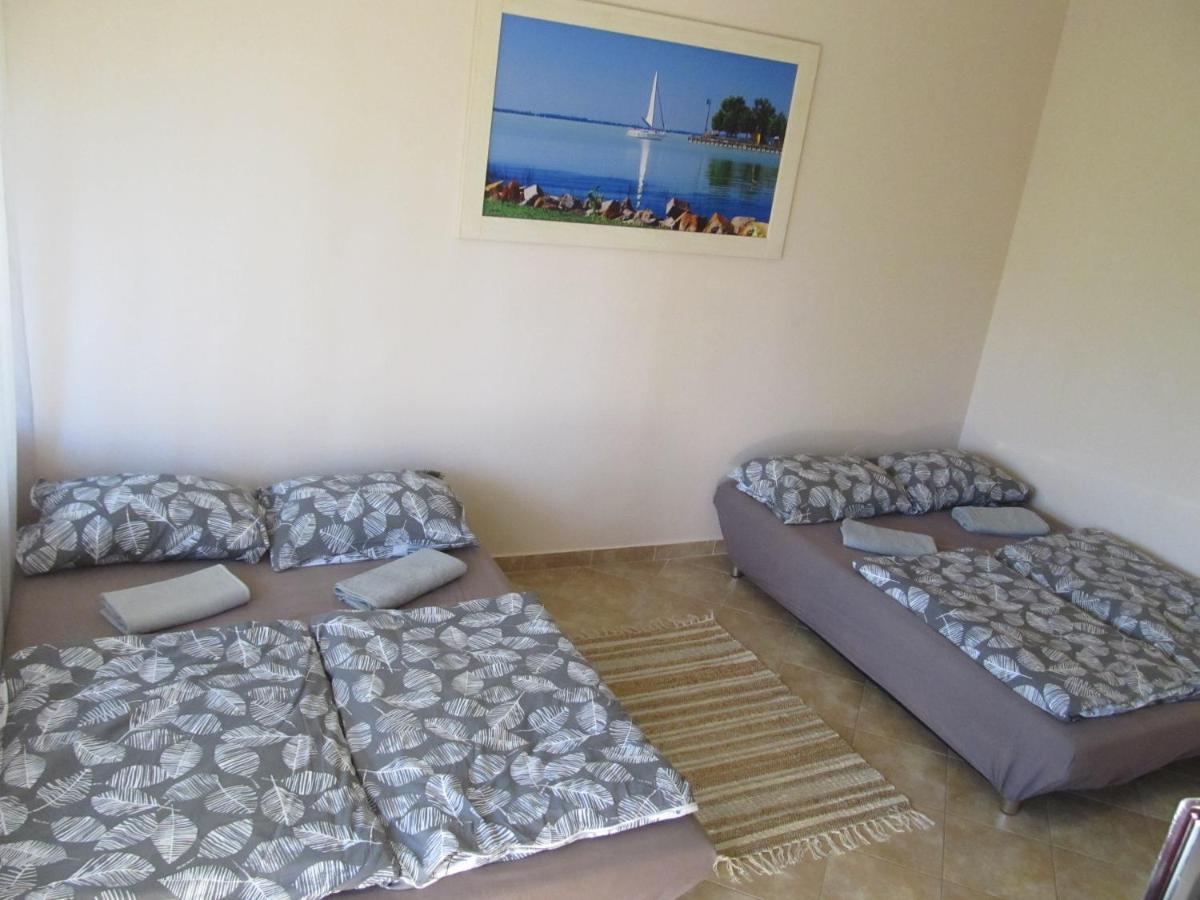 Venusz Apartment Balatonfured Bagian luar foto